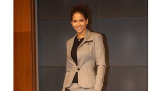 ハル・ベリー、最もセクシーな女性に選ばれる