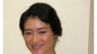 小雪、20歳年下の少年との禁断の純愛物語を熱演!
