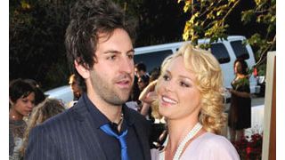 キャサリン・ハイグルとジョシュ・ケリー、韓国から養子？