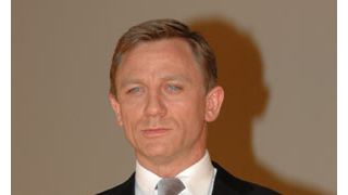 ダニエル・クレイグ、地元で新しい救命艇基地の設立に協力