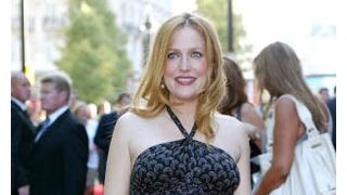 「Xファイル」のジリアン・アンダーソンに3人目の子供が誕生