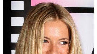 シエナ・ミラー、パパラッチ訴訟で連続勝訴！