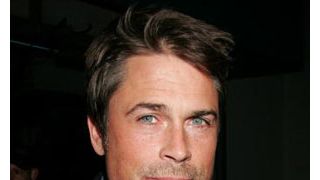 カリフォルニアの山火事　ロブ・ロウが子供たちを連れて避難