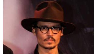 ジョニー・デップの映画のせいで道路が陥没？