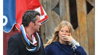 シエナ・ミラー、バルサザール・ゲティと復縁？クラブで楽しむ姿を目撃！