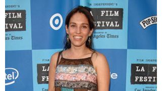 「フェリシティの青春」のエイミー・ジョー・ジョンソンに女児誕生