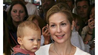 離婚協議中のケリー・ラザフォード、警察まで巻き込む泥沼の親権争いへ