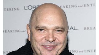 故アンソニー・ミンゲラとシドニー・ポラックもオスカー・ノミネーションに