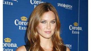 ディカプリオの恋人、バレンタイン商戦で下着モデルに