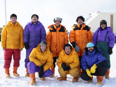 堺雅人のほか7人の骨太な男キャスト決定！映画『南極料理人』