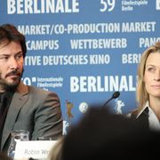 キアヌ・リーヴスが会見!演技の秘けつは砂糖!?
