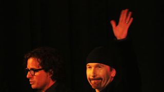 ジミー・ペイジなど各世代を代表する3人のギタリストが夢の共演!