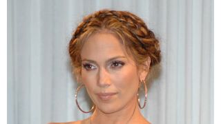 ジェニファー・ロペス、夫マークのギグに双子を連れて