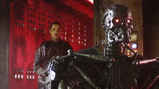 『ターミネーター4』驚異の映像が上映!潜って泳ぐターミネーターも!