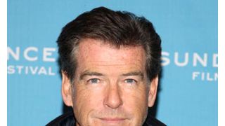 ピアース・ブロスナン、戦場カメラマンのロバート・キャパの伝記映画を企画