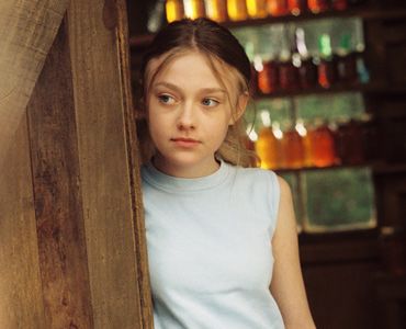 14歳でお色気ほんのり 天才子役ダコタ ファニングにインタビュー シネマトゥデイ