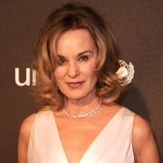 ジェシカ・ラング、自宅で転倒して骨折