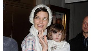 ケイティ・ホームズ、ベッカム家の息子たちをベビーシッター?