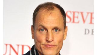 パパラッチに殴りかかったウディ・ハレルソン、「ゾンビだと思った」と釈明