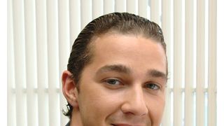 シャイア・ラブーフ、3度目の手の手術