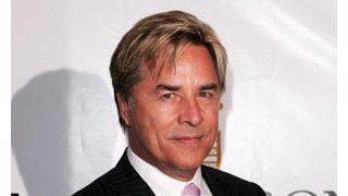 ドン・ジョンソン、アダム・サンドラー製作映画でポルノ映画の監督役に挑戦