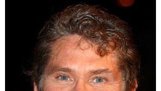 「ナイトライダー」デビッド・ハッセルホフ、アルコール中毒で病院へ