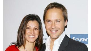 ヒラリー・スワンクの元夫チャド・ロウに女児誕生