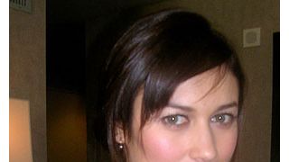 ジェームズ・ボンドのセックス調査が学術専門誌に！黒髪でやせ型の女性が好き？