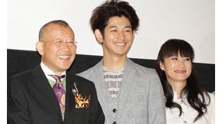 映画『ディア・ドクター』で怪現象？鶴瓶らキャスト陣が救急車で搬送