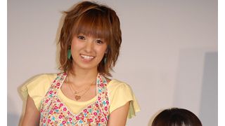 アッキーナ、白塗りでパンツ一丁の呪われた少年を優しくなでなで…