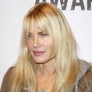 『キル・ビル』のダリル・ハンナ、環境保護デモで逮捕