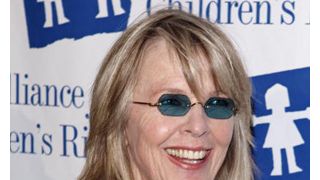 ダイアン・キートン、撮影中にケガをして病院に搬送