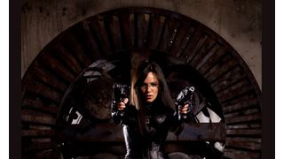 セクシーだけどとっても危険！ものすごく強いコブラ女子とは？