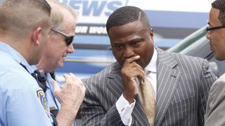 故マイケルさんの専属医の診療所が家宅捜索！過失致死罪の疑い強まる