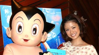 上戸彩、「嫌いな人をバーンって飛ばしたい！」とアグレッシブな願望告白!!