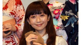 持田香織、衝撃発言？座って歌っていると足が開いていっちゃう!?