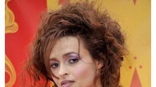 ヘレナ・ボナム＝カーター、人気作家の波乱の人生を演じる