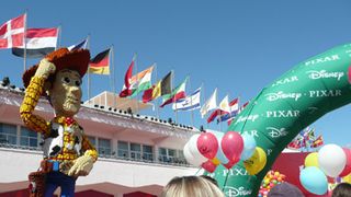 ピクサーのジョン・ラセターが雲隠れ？イベントをドタキャン！日本のアニメが尻拭い？