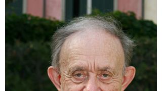 79歳のワイズマン監督、マイケル・ムーアにダメだし!手法がまるで対極?