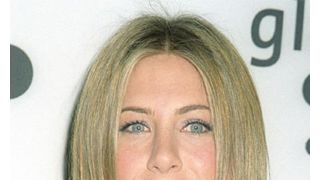 ジェニファー・アニストン、ジェラルド・バトラーと夕食デート