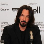 キアヌ・リーヴス、新作映画記者会見で『ハートブルー』共演の故パトリック・スウェイジさんについて語る