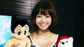 上戸彩、アトムとソフトバンク白戸家との夢のコラボを実現！