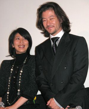 浮気を重ねるダメ夫 浅野忠信は男のロマンに共感し 松たか子は女らしい冷静なジャッジ シネマトゥデイ