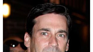 「MAD MEN マッドメン」のジョン・ハム、爆破シーンで首にケガ