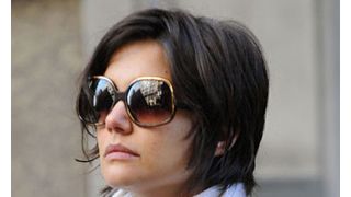 トム・クルーズ激怒!妻ケイティ・ホームズ、愛娘スーリちゃんをカトリック学校に入学させる