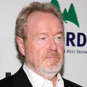 リドリー・スコットとスティーヴン・ザイリアンのコンビで英国のテレビシリーズをリメイク