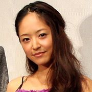 井上真央、しっとり大人の女、紫のドレスで登場!主演作が海外6か国からオファー!
