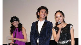 井上真央、紫色のレギンスで美脚アピール！今年の秋は、パープルが大流行中!?
