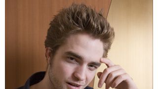 ロバート・パティンソン、『トワイライト』のエドワードはジェームズ・ディーンを参考