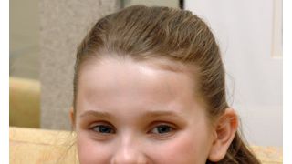 『私の中のあなた』のアビゲイル・ブレスリン、舞台「奇跡の人」でヘレン・ケラー役に挑戦